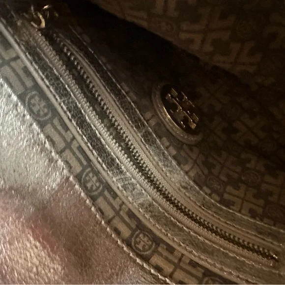 Tory burch clutch - Picture 2 of 5